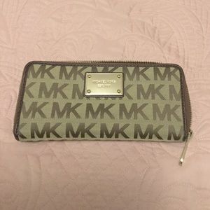 Michael Kors wallet